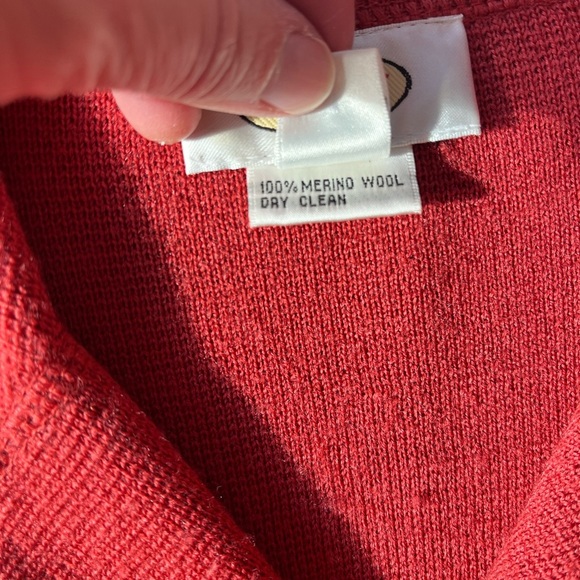 Talbots 100% Marino Wool Cardigan Size Medium Button Down Red Preppy Classic - Picture 6 of 8